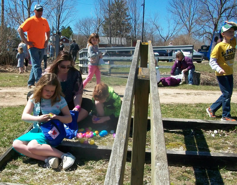 https://www.dundeemill.org/pictures/easter/6 100_1313.jpg